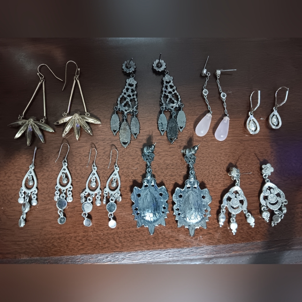 8 Earrings Bundle - Picture 2 of 6